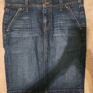 Old Navy Ladies DENIM Skirt with Back Slit-SIZE 6